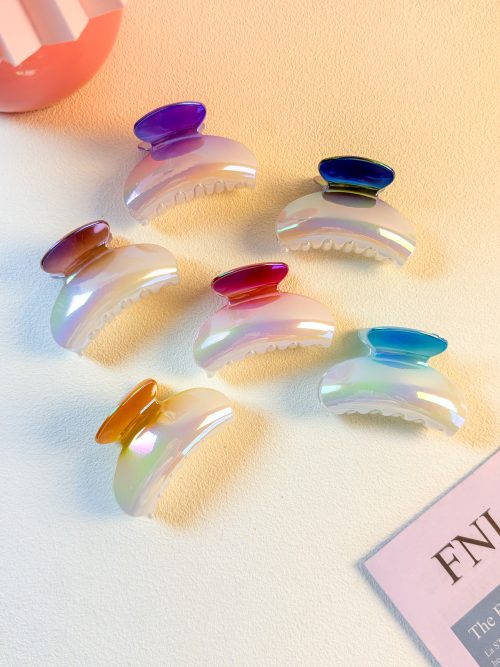Pearl Shell Holographic Mini Claws