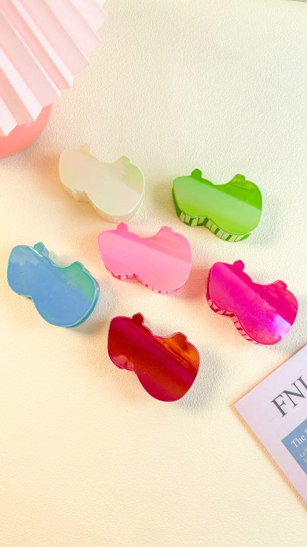 Glossy Gourd Stylish Hair Claw