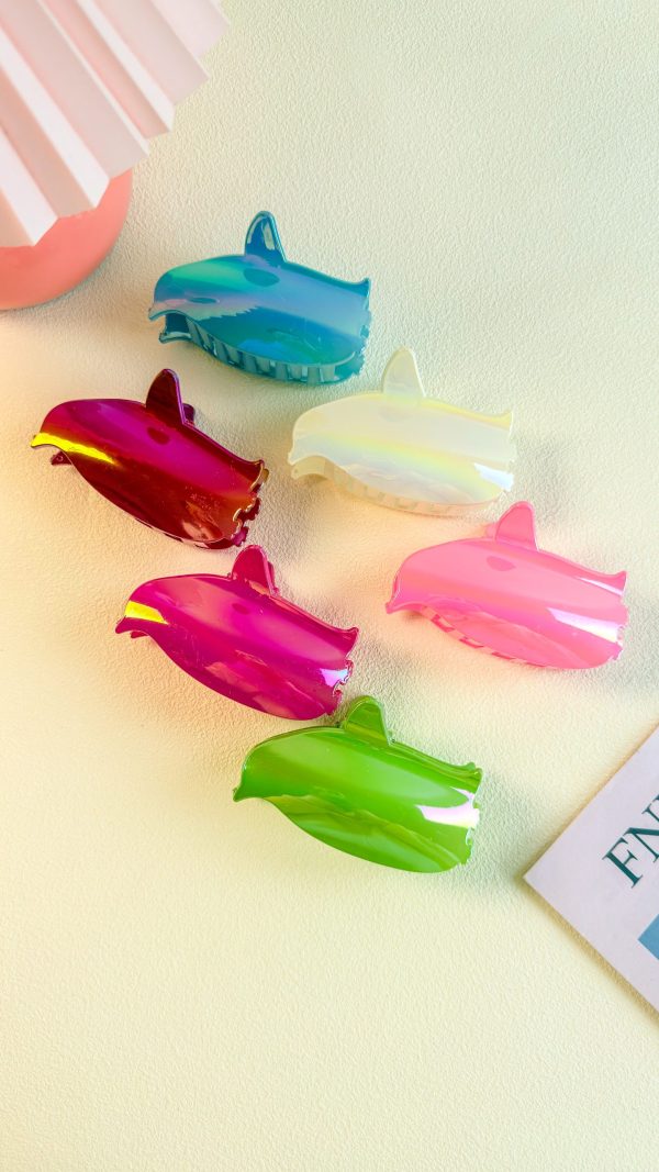 Aurora Glow Dolphin Claw
