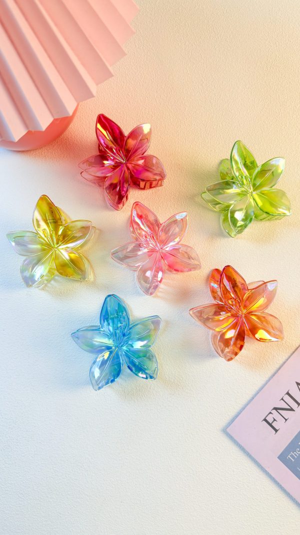 Crystal Clear Lily Hair Claw