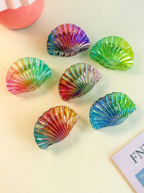 Beach Glow Shell Hair Claw