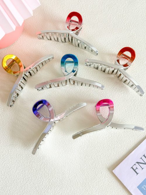 Twist Loop Metallic Hair Claw