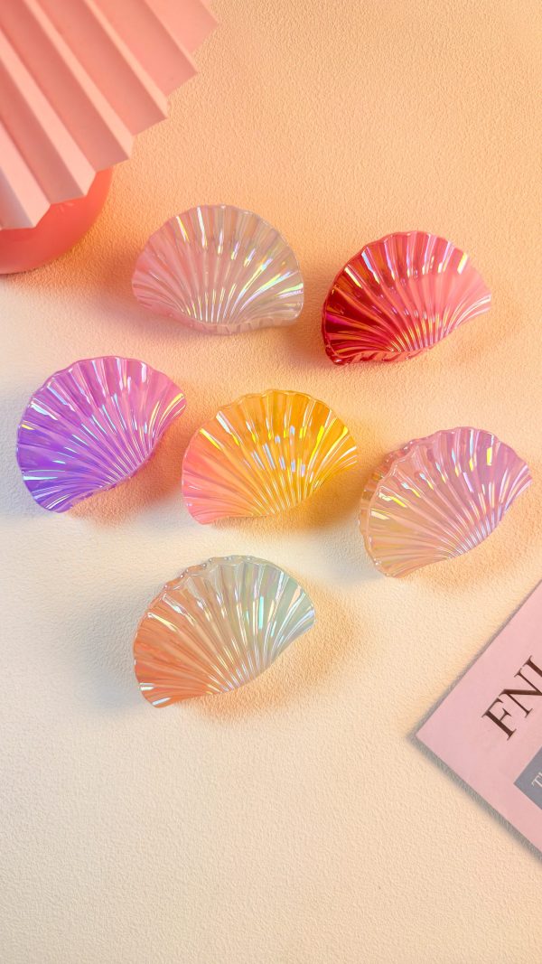 Iridescent Shell Hair Claw