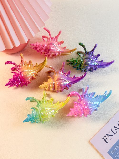 Gradient Spiked Conch Clips