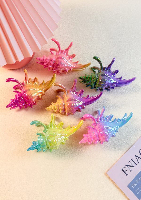 Gradient Spiked Conch Clips