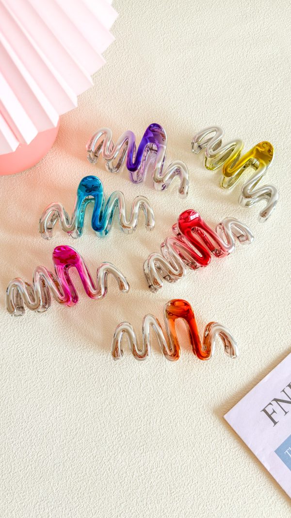 Irregular Wave Hollow Hair Clips