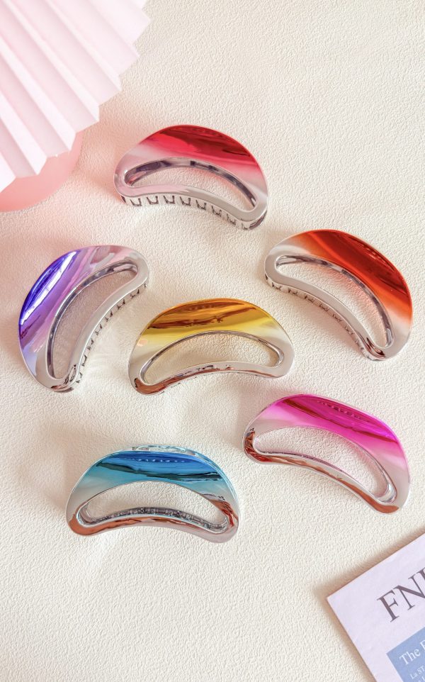 Metallic Curved Hollow Hair Claw