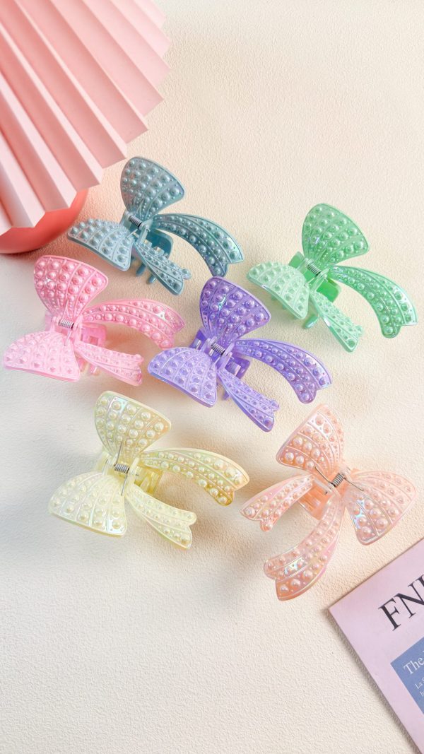 Iridescent Pearl Bow Hair Claw