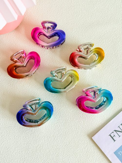 Shiny Gradient Hollow Heart Clips
