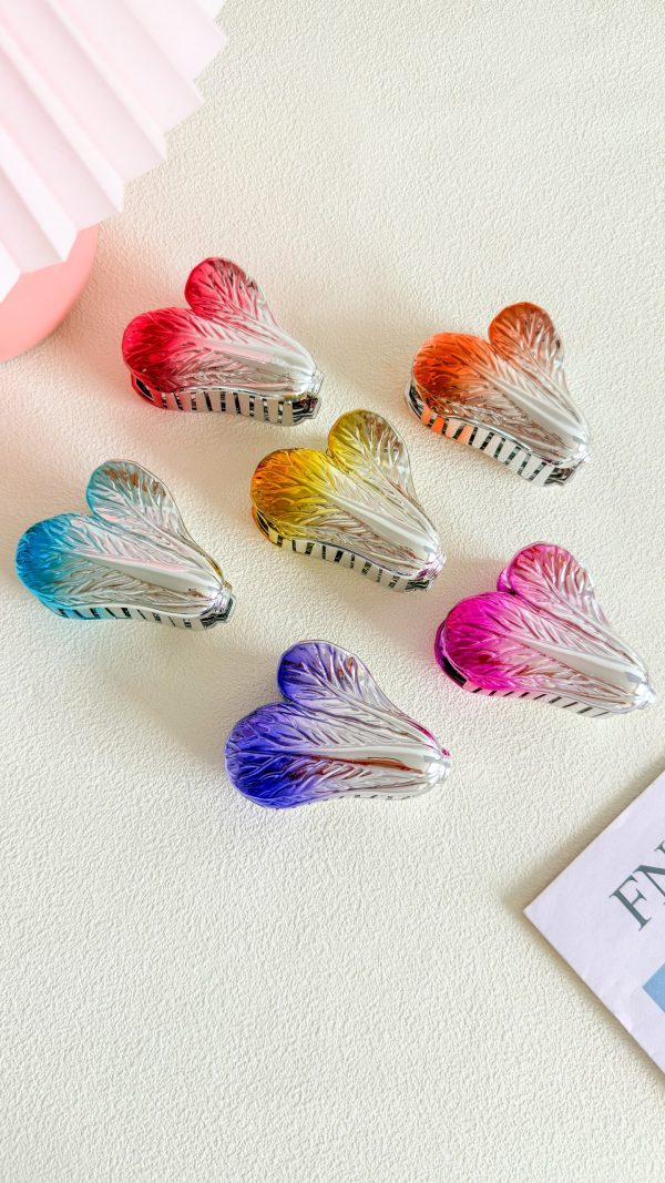 Glimmer Heart Acrylic Claw