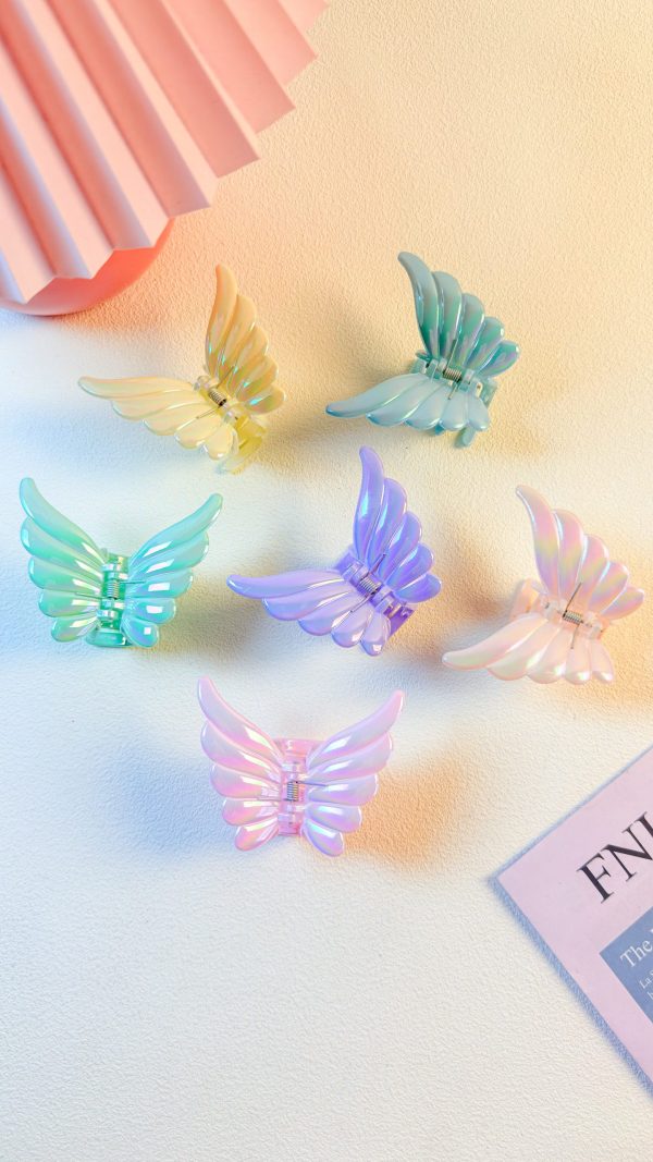 Shiny Angel Wing Acrylic Claw