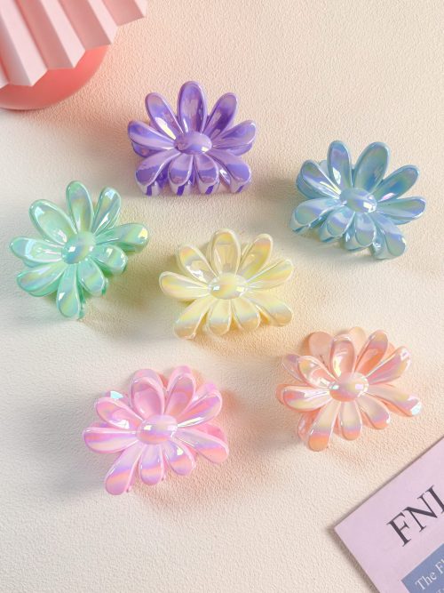 Shimmer Y2K Daisy Hair Claw