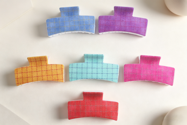 Bright Grid Pattern Curved Hair Claws
