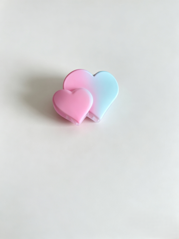 Gradient Frosted Double Heart Hair Clip