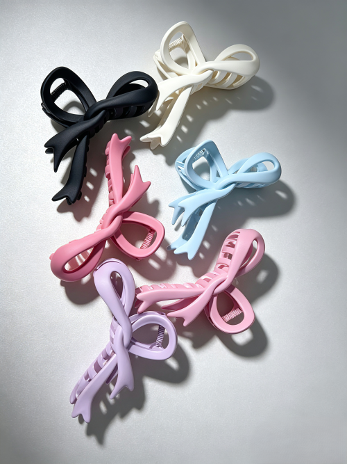 Morandi-colored bow hair clip