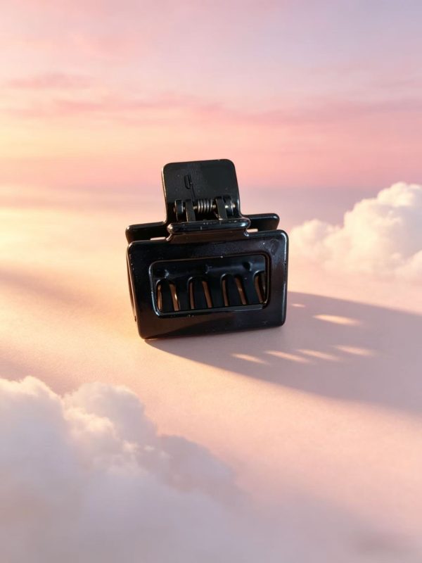 Retro sugar cube-shaped non-slip small hair clip