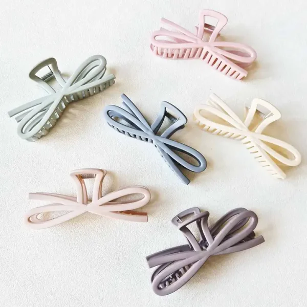 Jumbo Matte Bow Shape Hair Claw