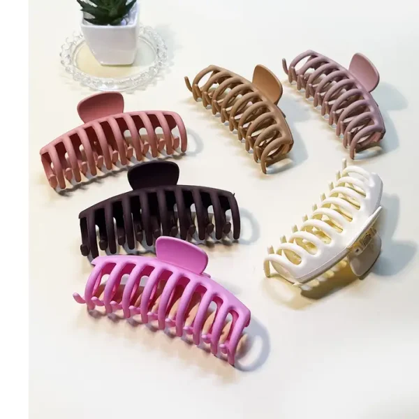 Matte Color Round Shape Hair Claw Clip
