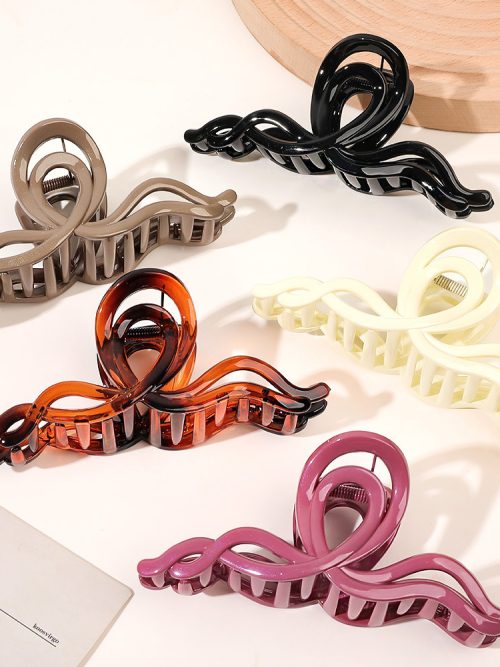 Extra Large Hollow Wavy Claw Clip