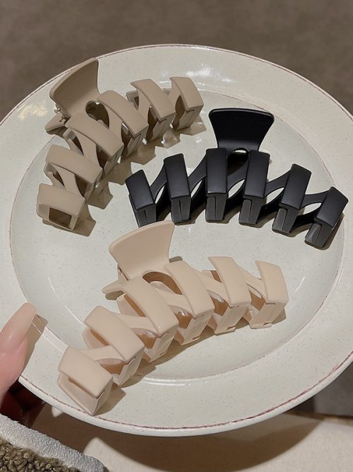 frosted irregular large hair clip
