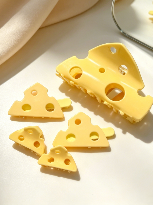 Cute Cheese-Shaped Hair Claw & Clip Set