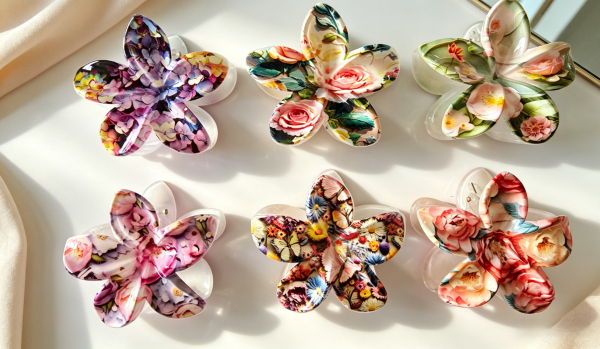 Vintage Floral Plumeria Hair Claw Clips