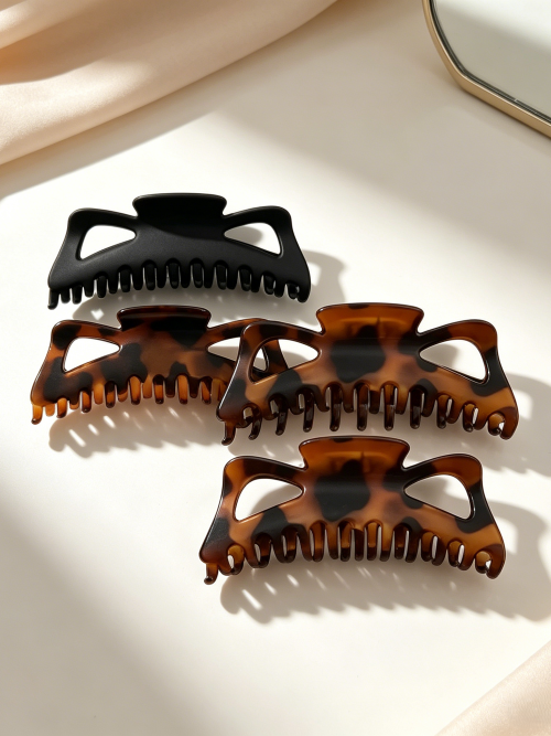 Matte & Tortoiseshell Hollow Out Claw Clips