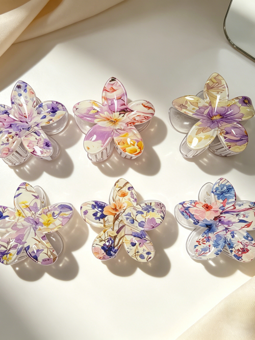 Soft Lavender Floral Plumeria Hair Claws