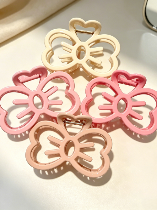 Pastel Hollow Flower Hair Claw Clips