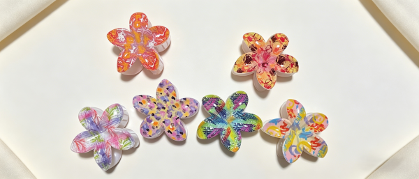 Graffiti Art Plumeria Flower Hair Claws